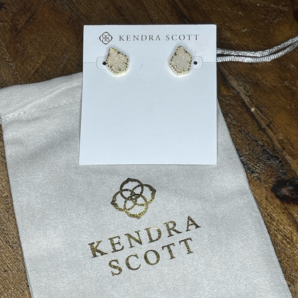 Kendra Scott Jewelry - NWT- Kendra Scott Druzy Tessa Earrings